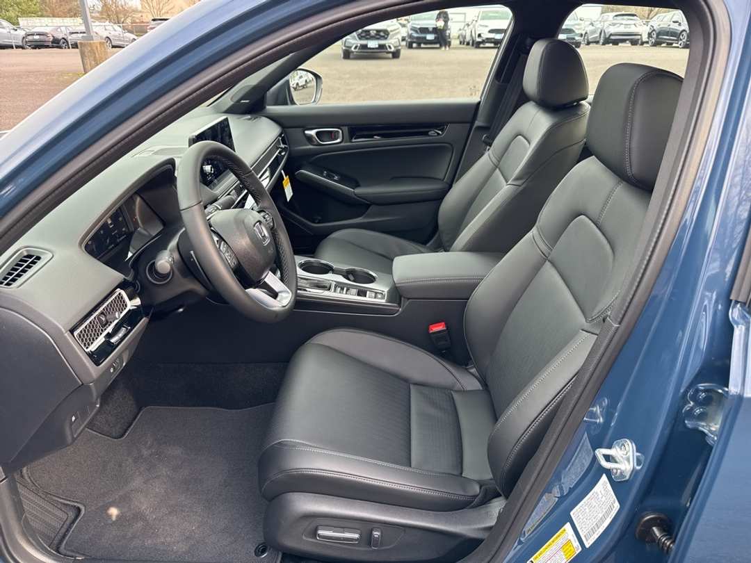 2026 Honda Civic Sport Touring - Image 11