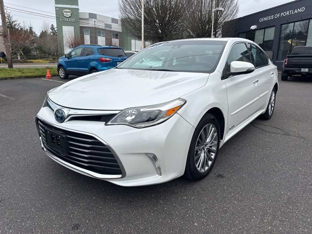 2016 Toyota Avalon Limited - Image 3