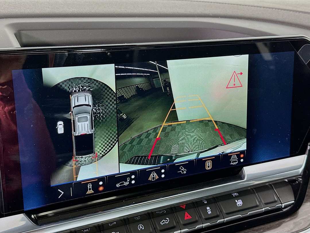 2026 Chevrolet Silverado 1500 LTZ - Image 15