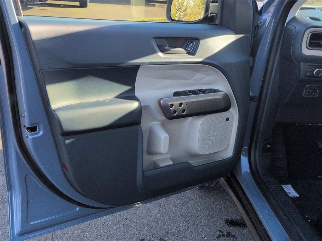 2026 Ford Maverick Lariat - Image 9