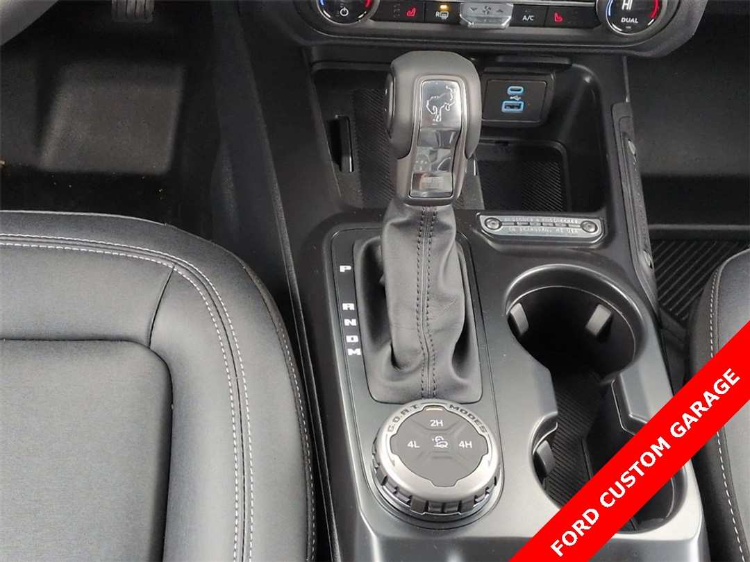 2025 Ford Bronco Big Bend - Image 16