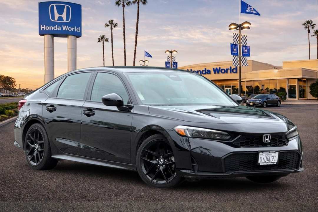 2025 Honda Civic Sport - Image 2