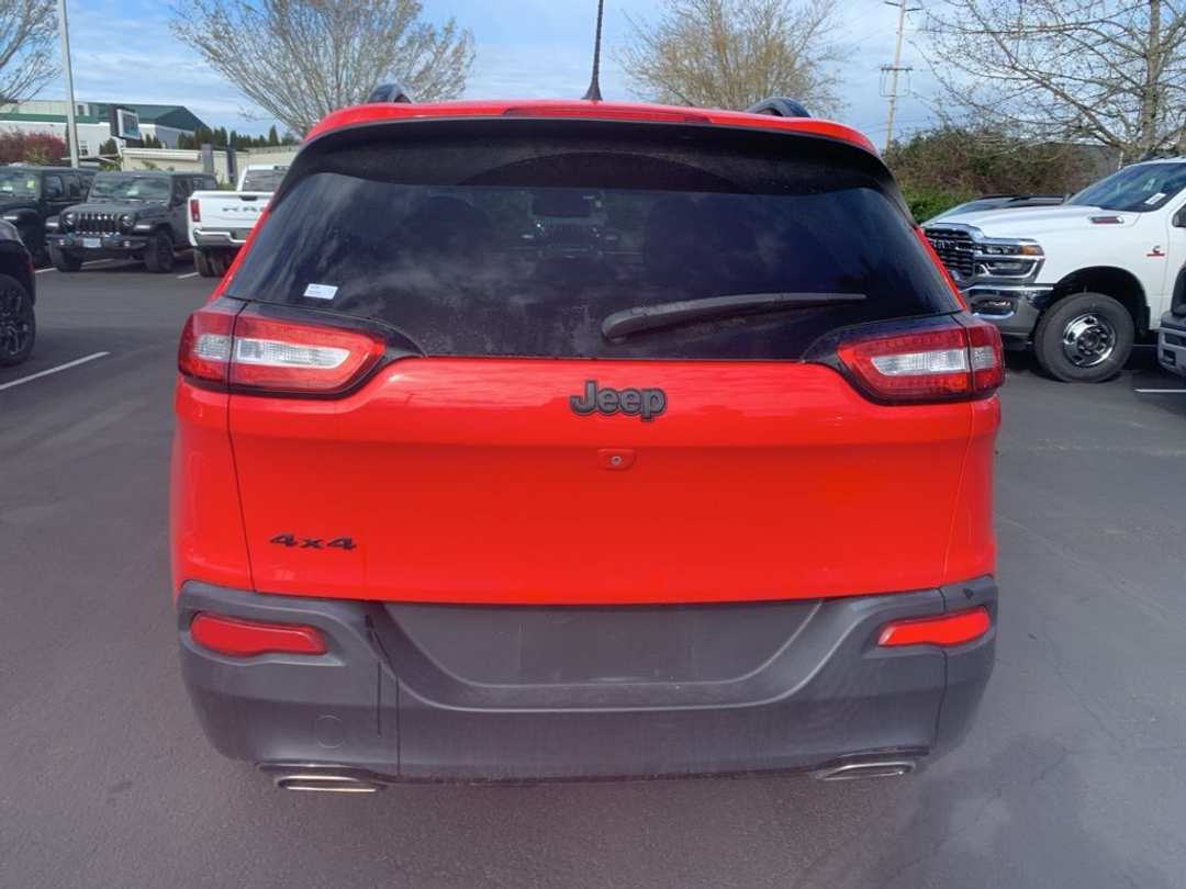 2018 Jeep Cherokee Latitude - Image 3