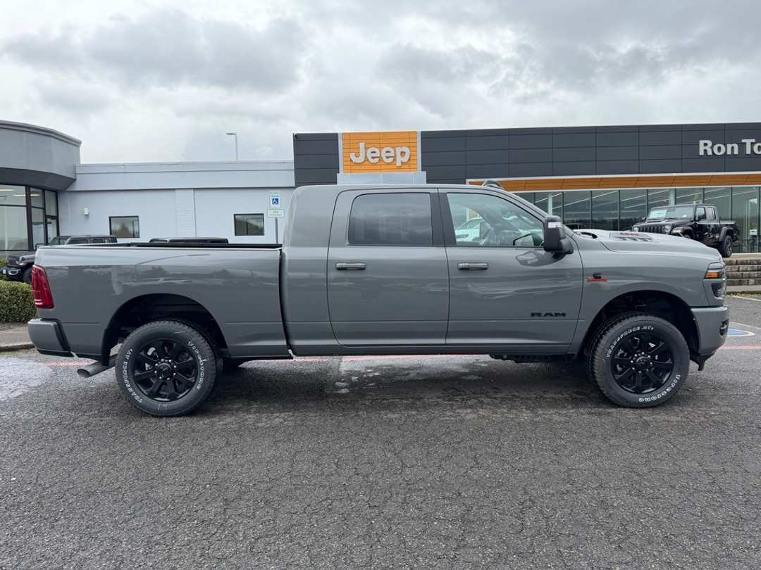 2026 Ram 3500 Laramie - Image 9