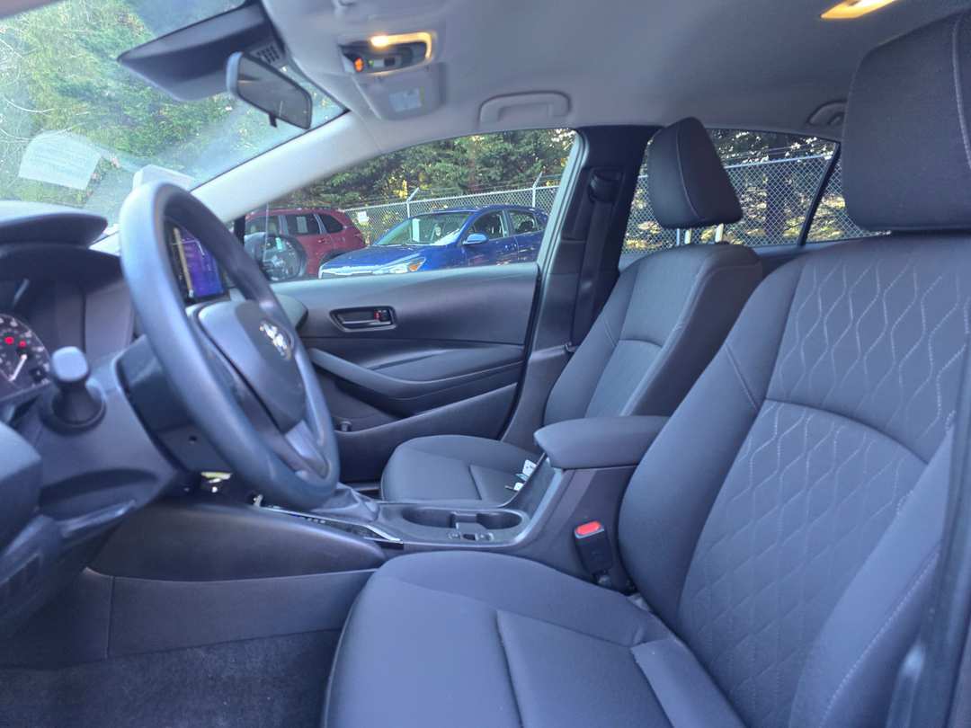 2024 Toyota Corolla LE - Image 2