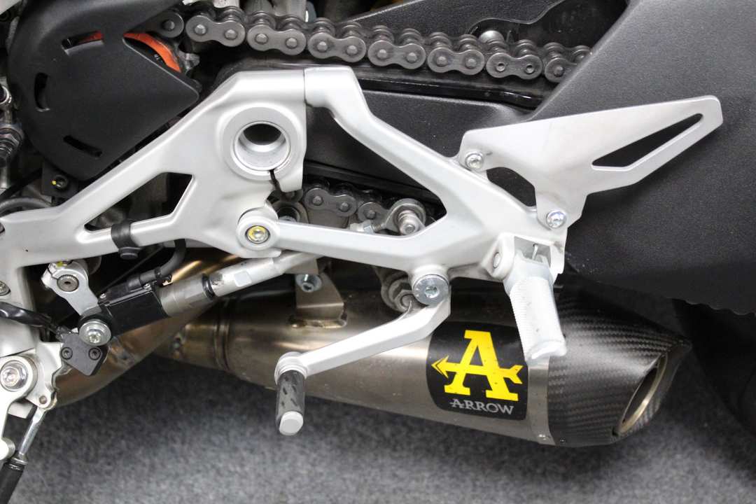 2022 Ducati Streetfighter V4 S - Image 16