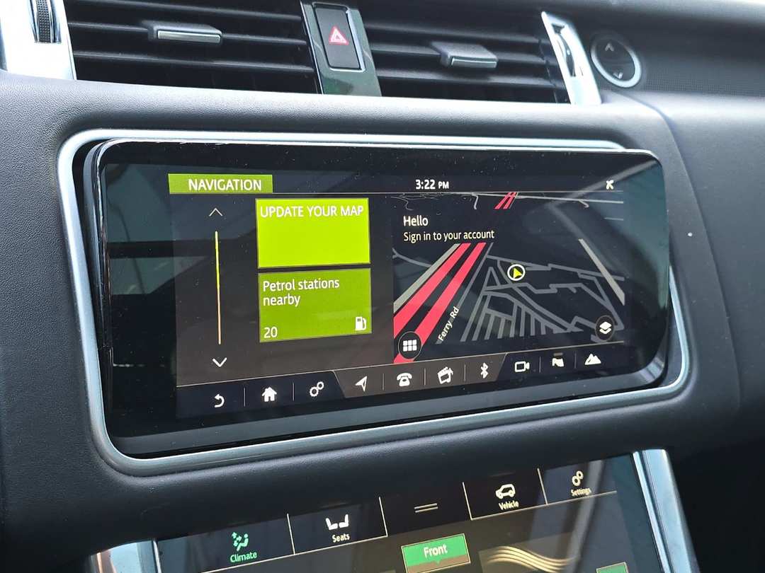 2018 Land Rover Range Rover Sport HSE Dynamic - Image 18