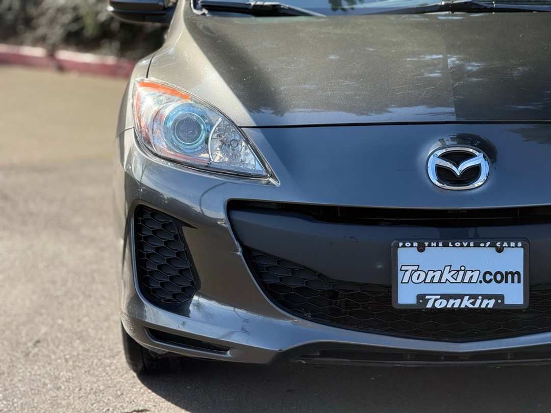 2012 MAZDA Mazda3 i Touring - Image 9