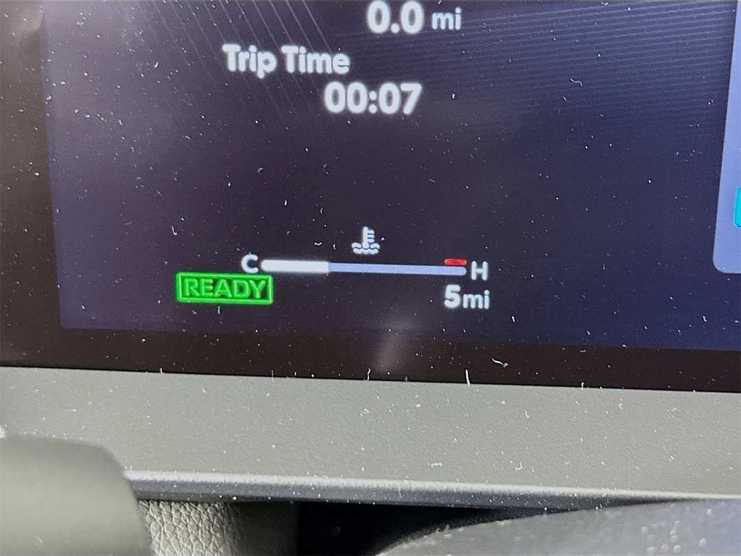 2026 Toyota Rav4 SE - Image 12