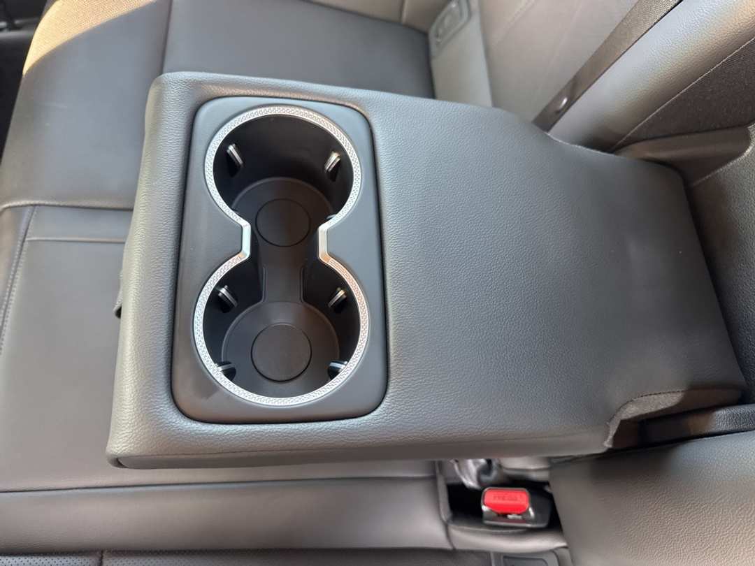 2026 Genesis G70 2.5T - Image 36