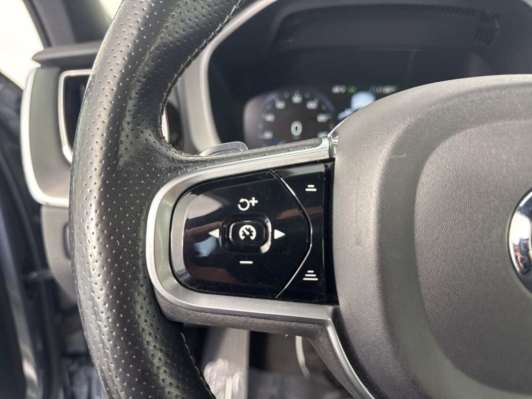 2018 Volvo Xc60 T5 RDesign - Image 31