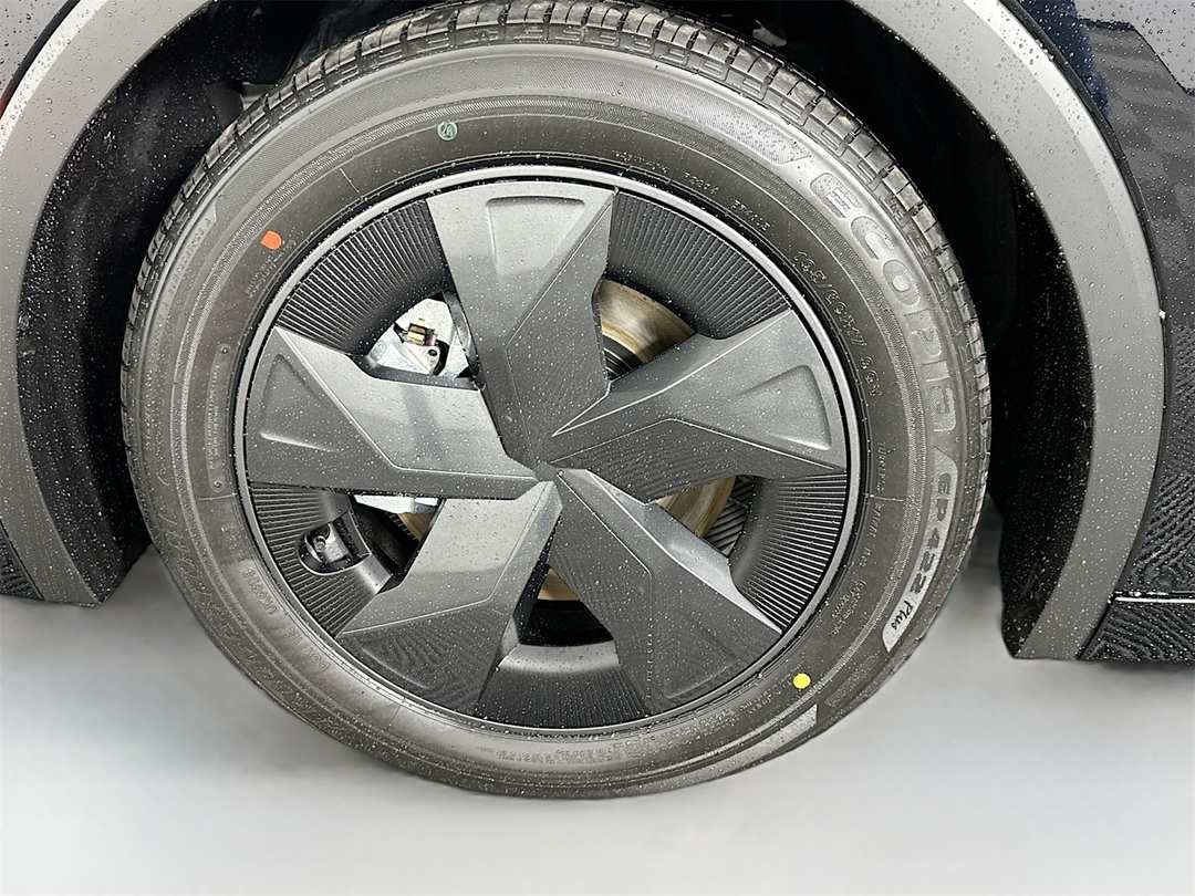 2026 Toyota Prius SE - Image 29