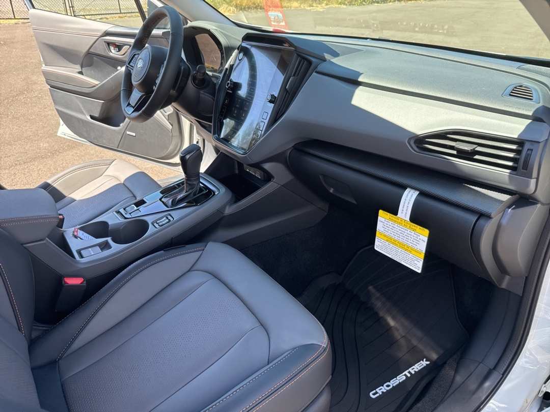 2025 Subaru Crosstrek Limited - Image 44