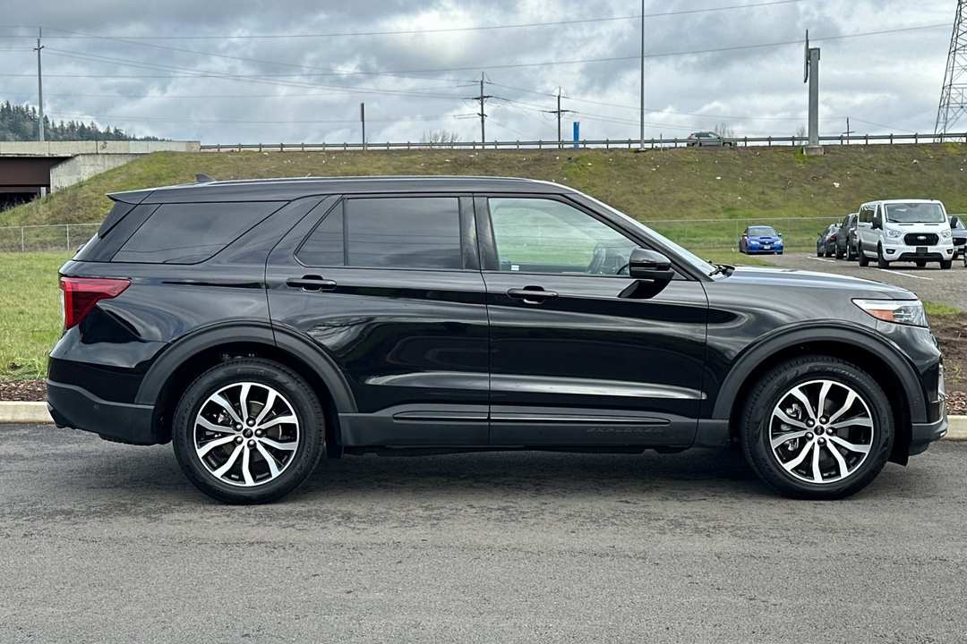 2021 Ford Explorer ST - Image 2