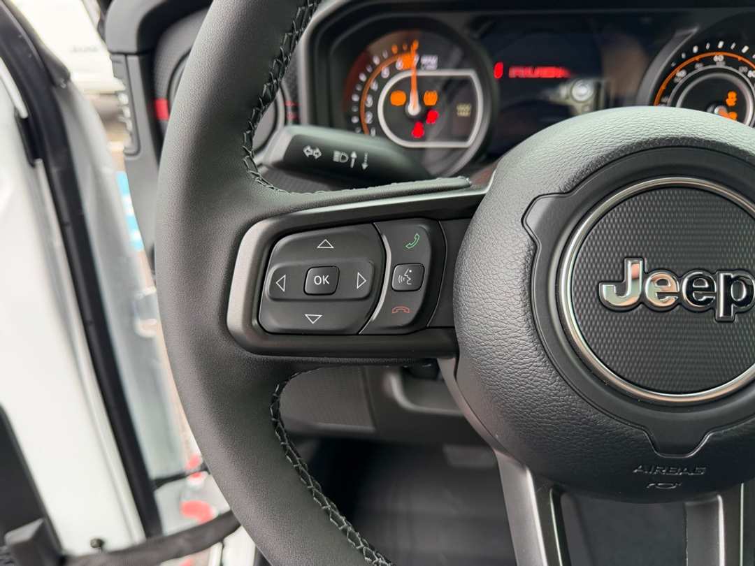 2026 Jeep Wrangler Rubicon - Image 17