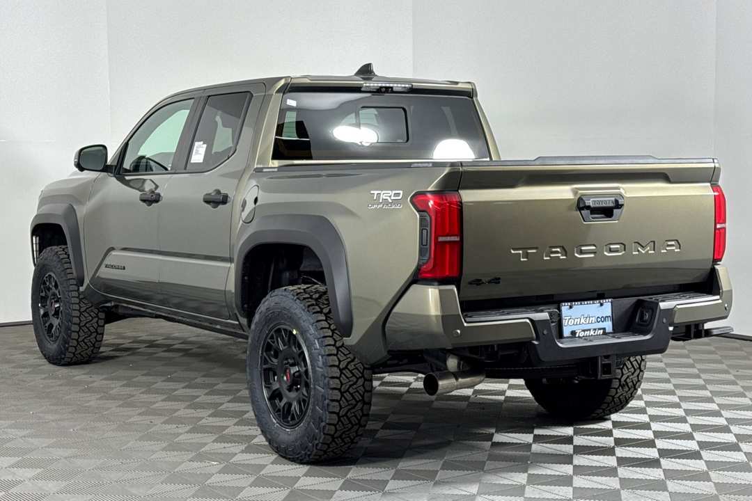 Toyota Tacoma - Image 5