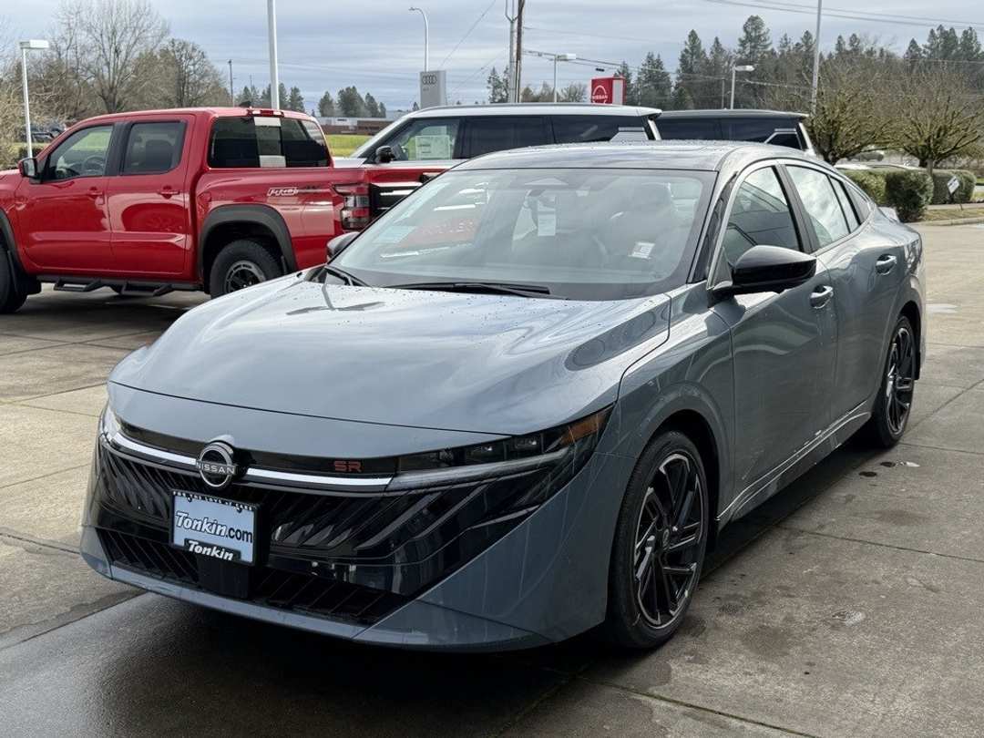 2026 Nissan Sentra SR - Image 4