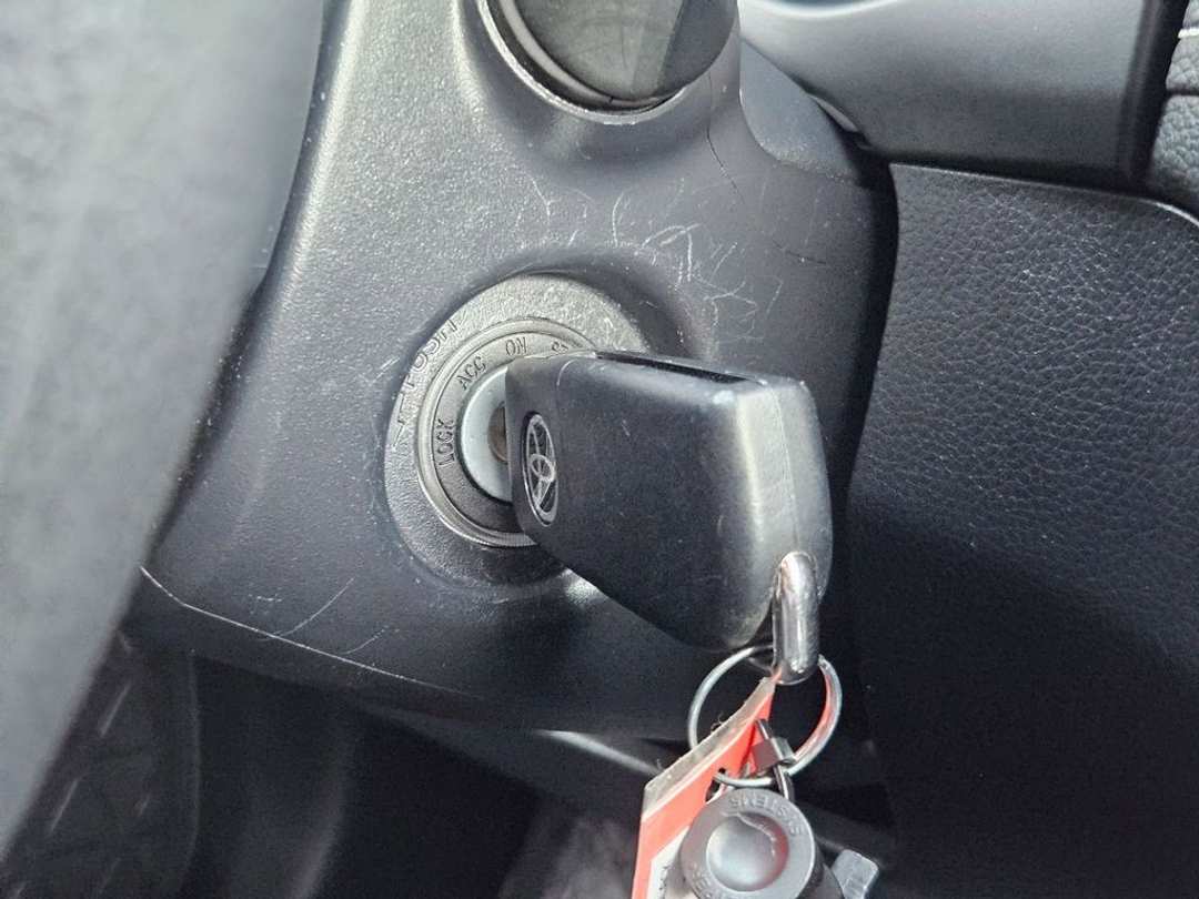 2024 Toyota Rav4 LE - Image 17