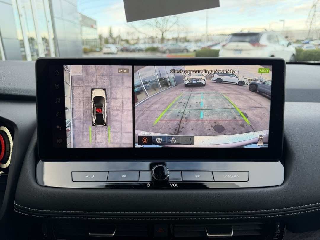 2026 Nissan Rogue Platinum - Image 22