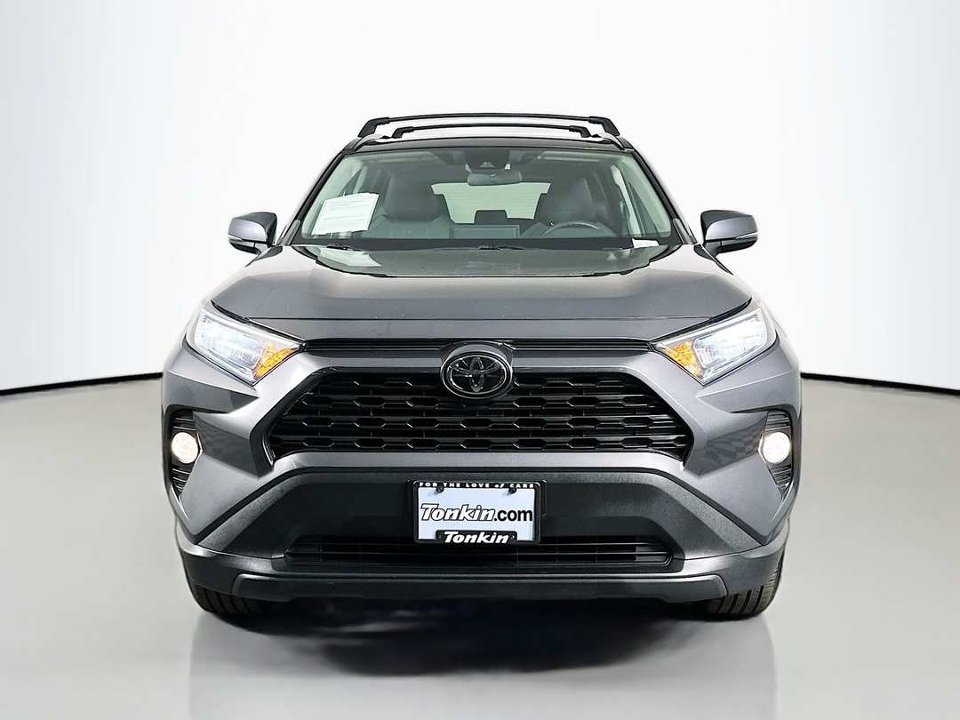 2019 Toyota Rav4 XLE - Image 2