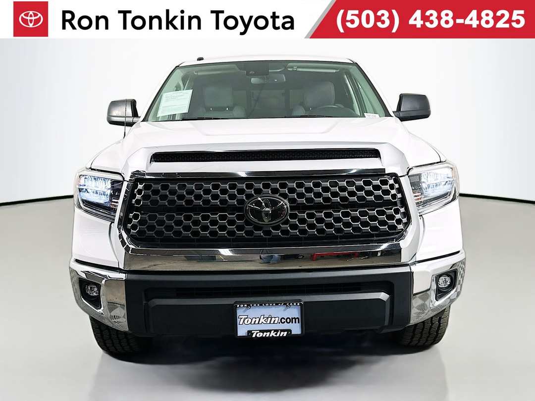 2018 Toyota Tundra SR5 - Image 2