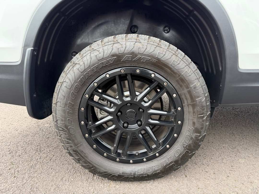 2022 Honda Ridgeline Black Edition - Image 10