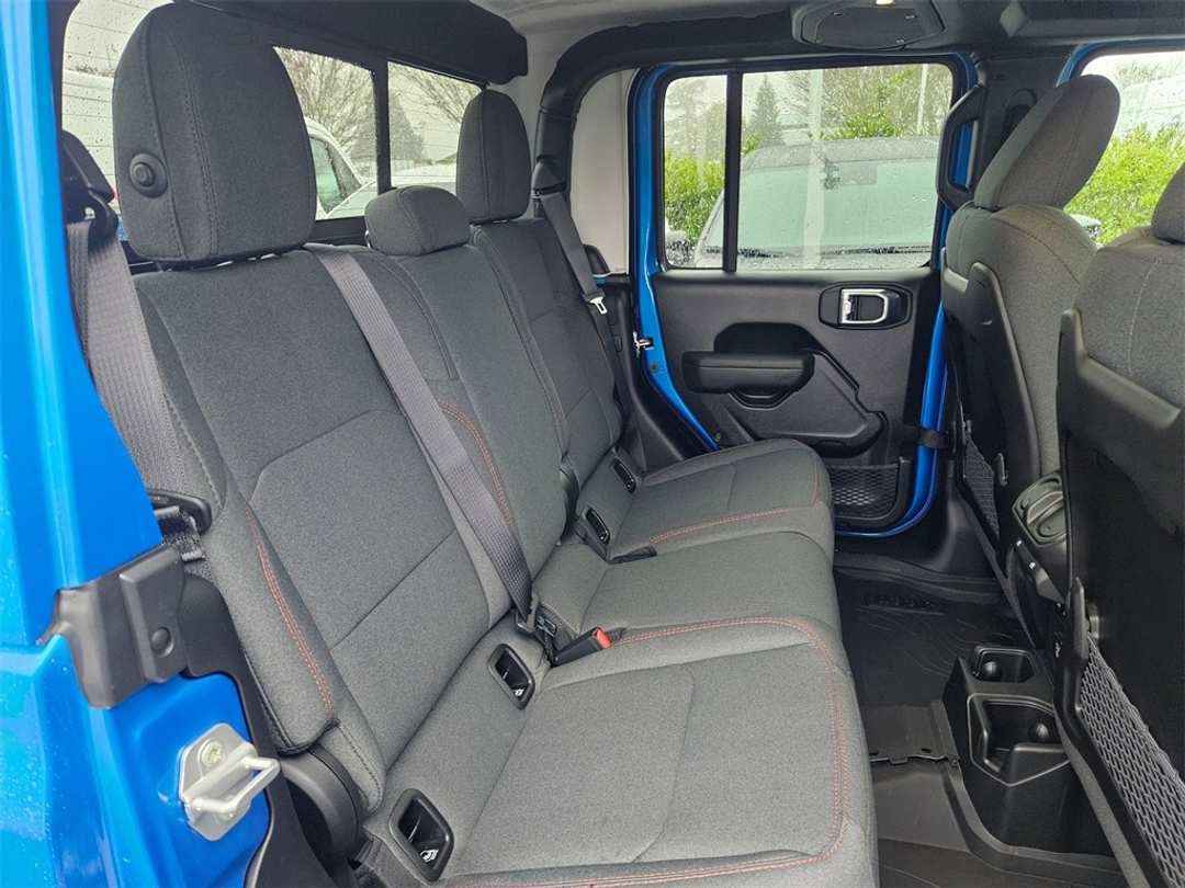 2026 Jeep Gladiator Rubicon - Image 36