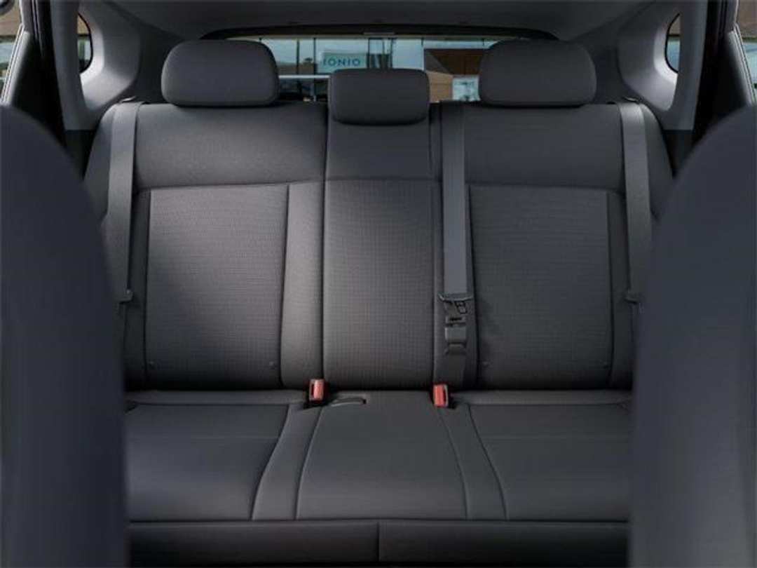 2026 Hyundai Kona SE - Image 12