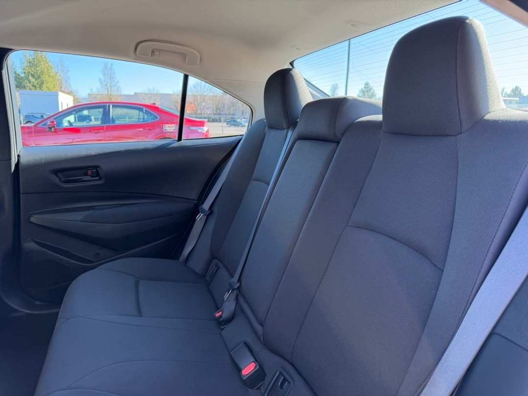 2024 Toyota Corolla LE - Image 30