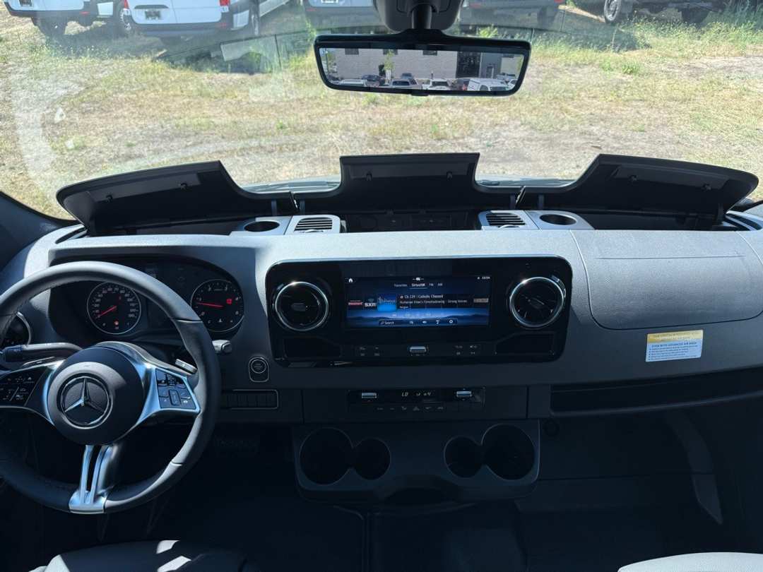 2025 Mercedes-Benz Sprinter 2500 Cargo 144 WB - Image 35