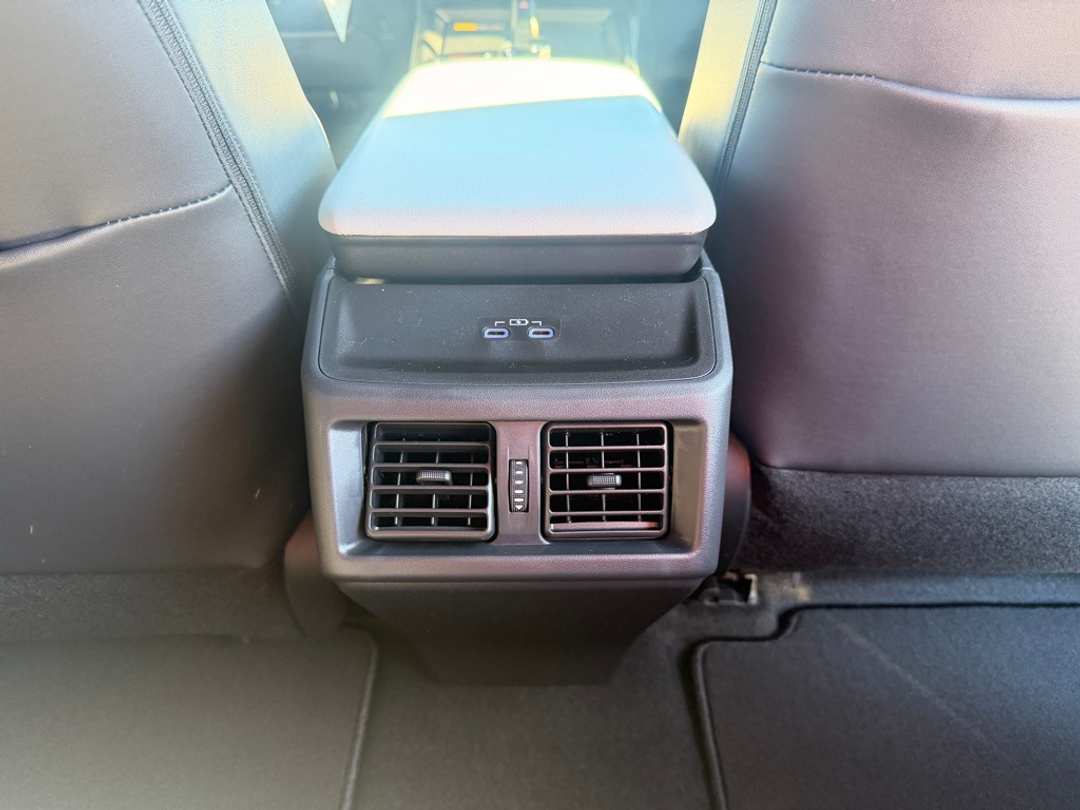 2026 Subaru Solterra Premium - Image 25