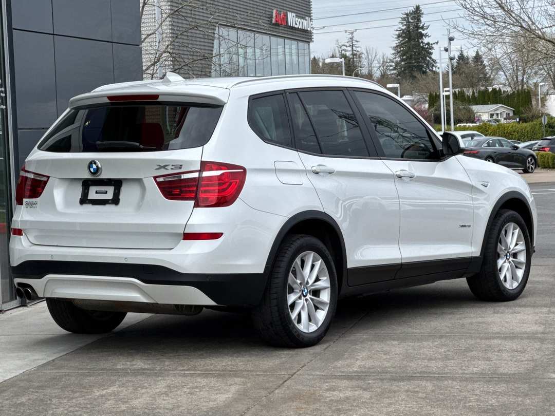 2017 BMW X3 xDrive28i - Image 3