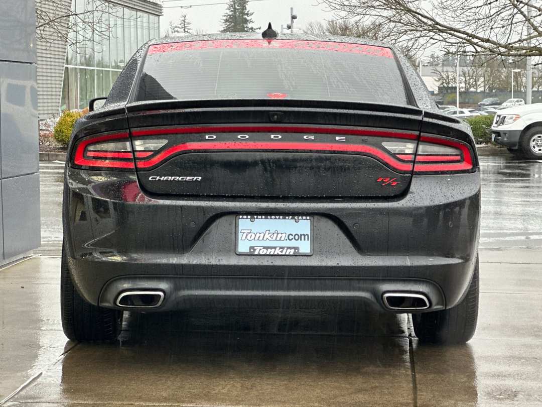 2015 Dodge Charger R/T - Image 4