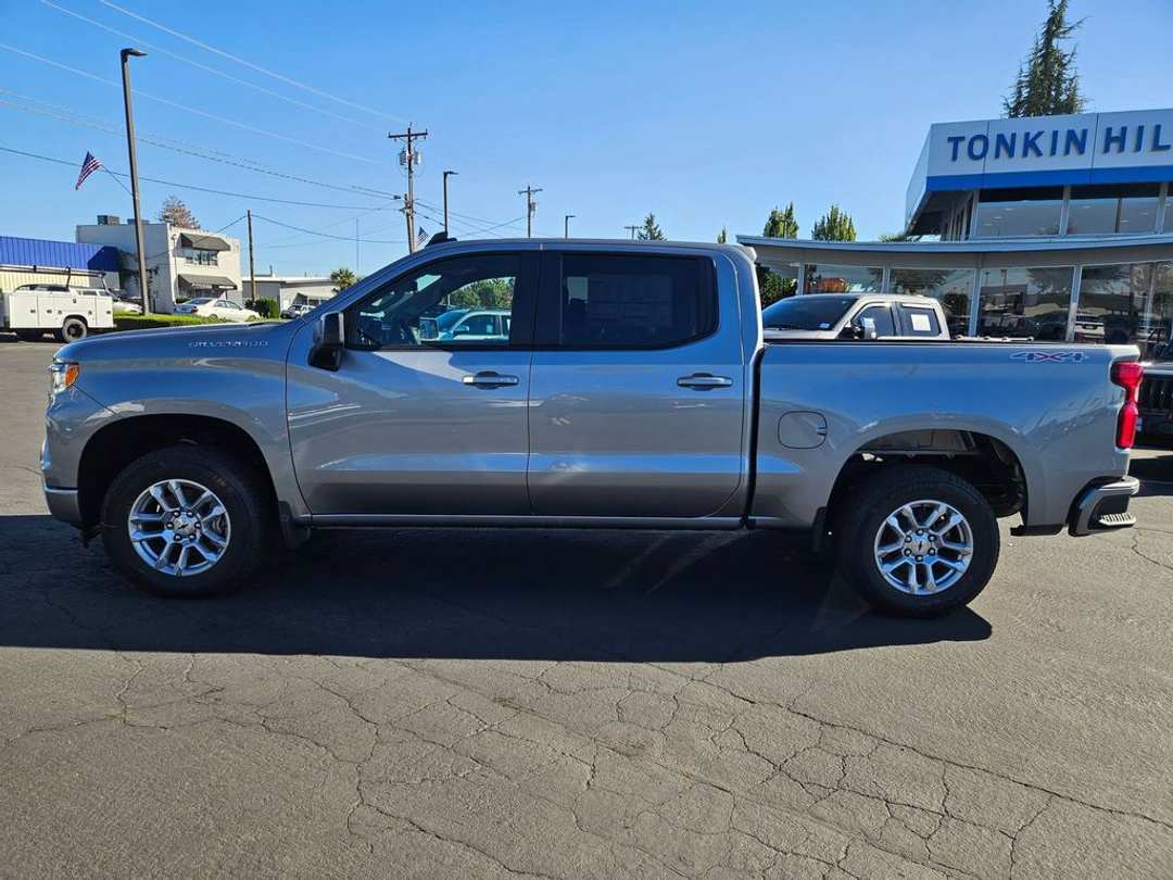 2026 Chevrolet Silverado 1500 RST - Image 3