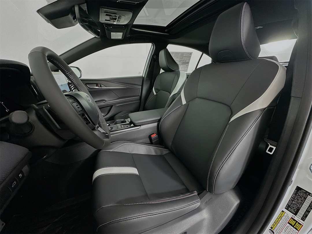 2026 Toyota Camry SE Nightshade - Image 21