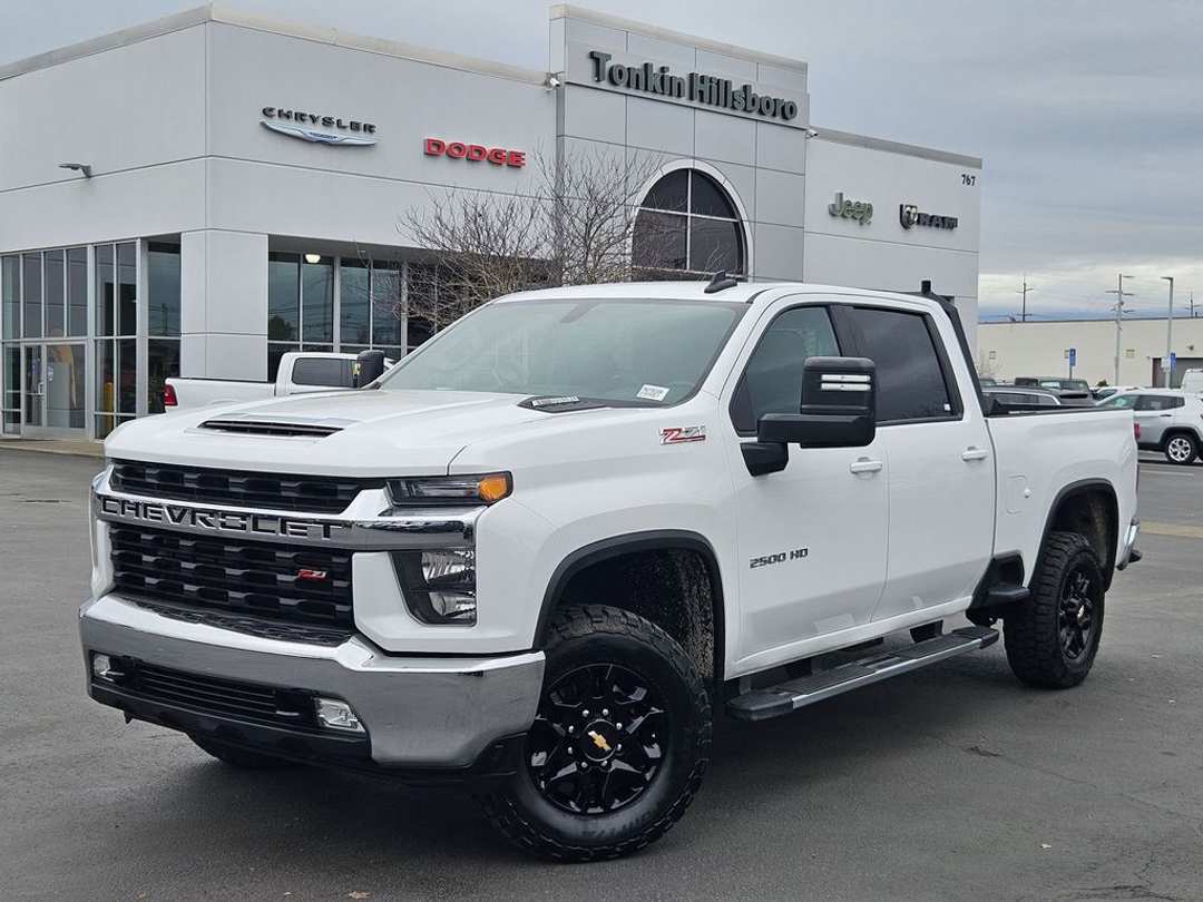 2023 Chevrolet Silverado 2500Hd LT - Image 2