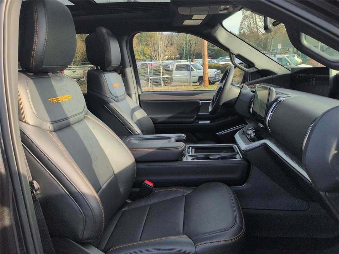 2026 Ford Expedition Tremor - Image 32