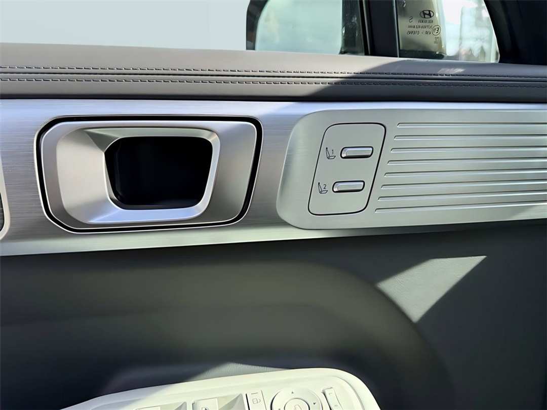 2026 Hyundai Santa Fe Calligraphy - Image 12