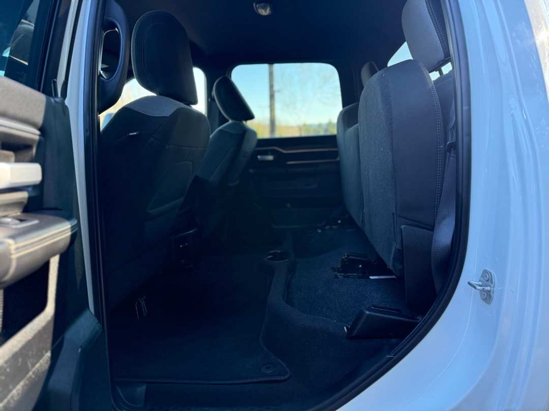 2024 Ram 2500 Big Horn - Image 24