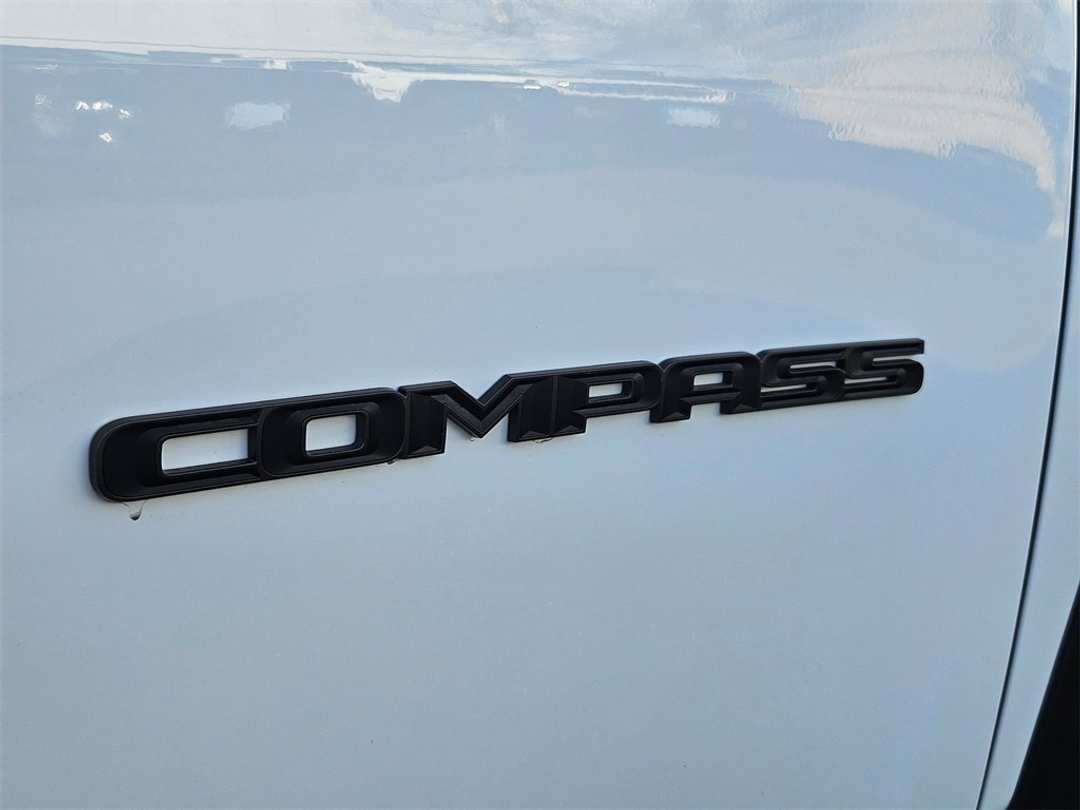 2026 Jeep Compass Latitude - Image 31