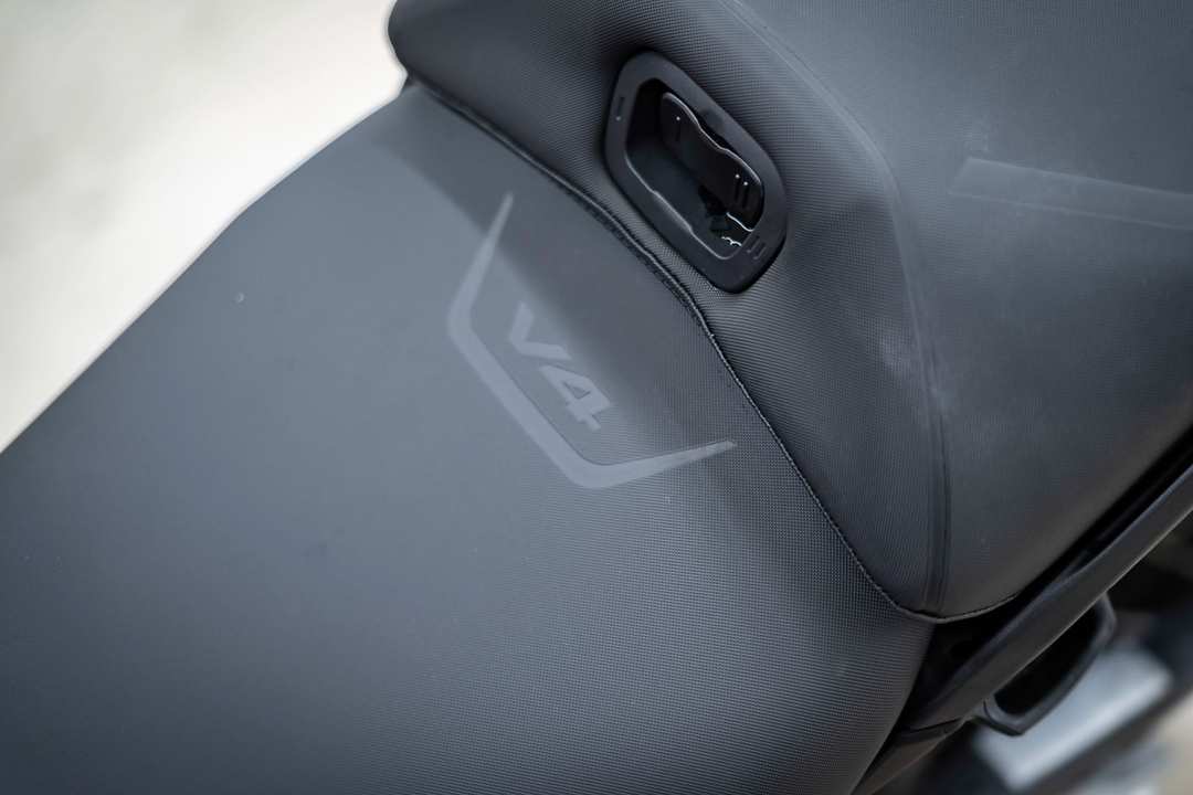 2024 Ducati Multistrada V4 S Travel & Radar Spoked Wheels - Image 10