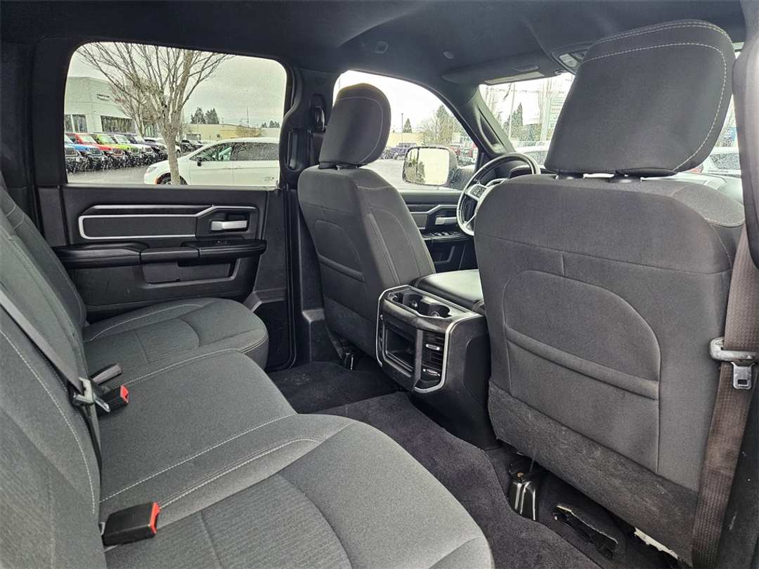 2022 Ram 3500 Big Horn - Image 37