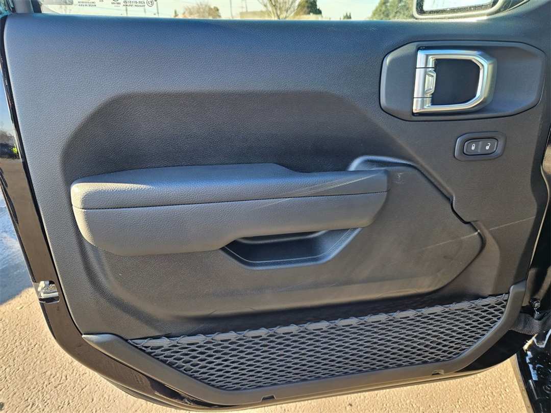 2026 Jeep Wrangler Sport - Image 10