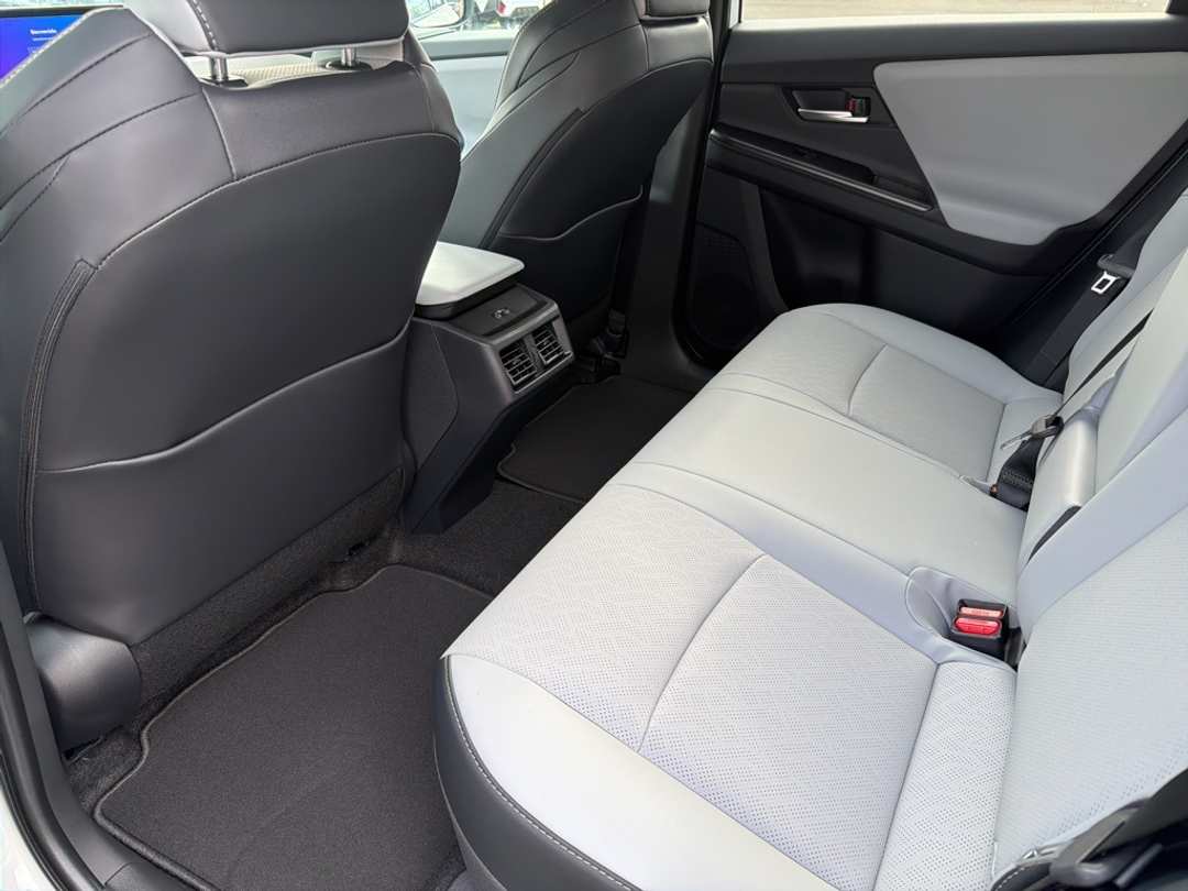 2026 Subaru Solterra Premium - Image 18