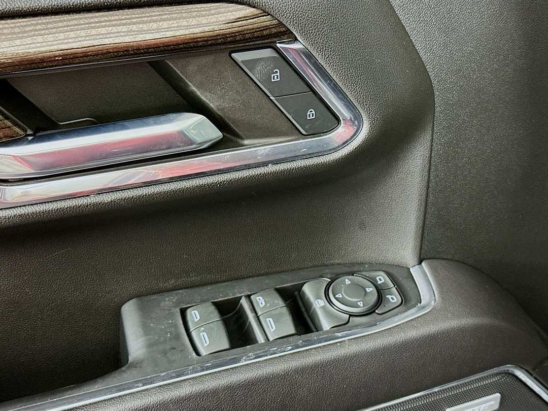 2022 Chevrolet Silverado 1500 LT Trail Boss - Image 19