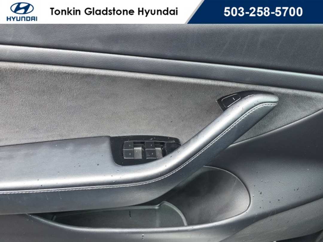 2020 Tesla Model 3 Performance - Image 10