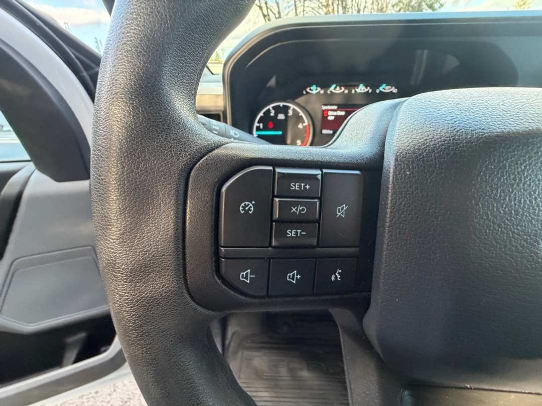 2024 Ford F-350Sd XL - Image 18