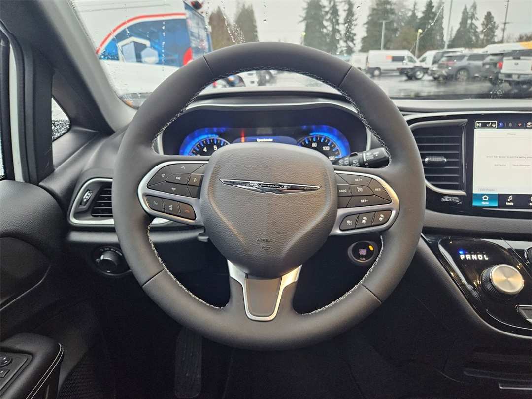 2026 Chrysler Voyager LX - Image 15