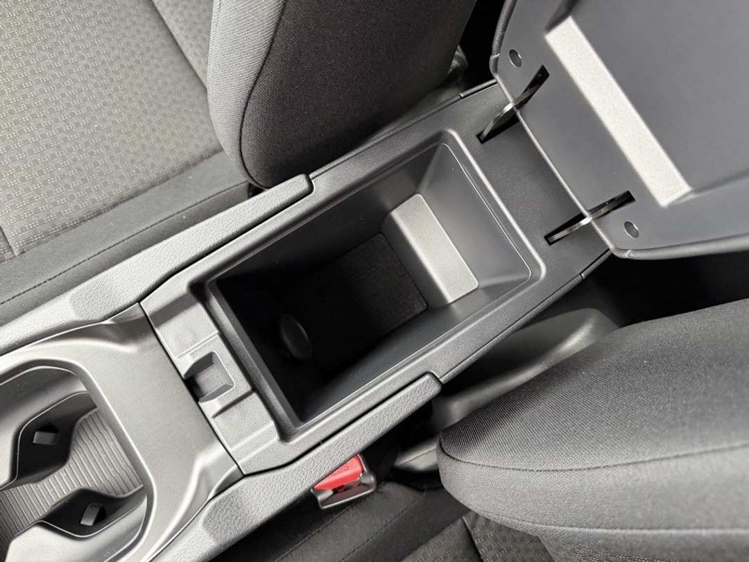 2026 Nissan Kicks S - Image 25