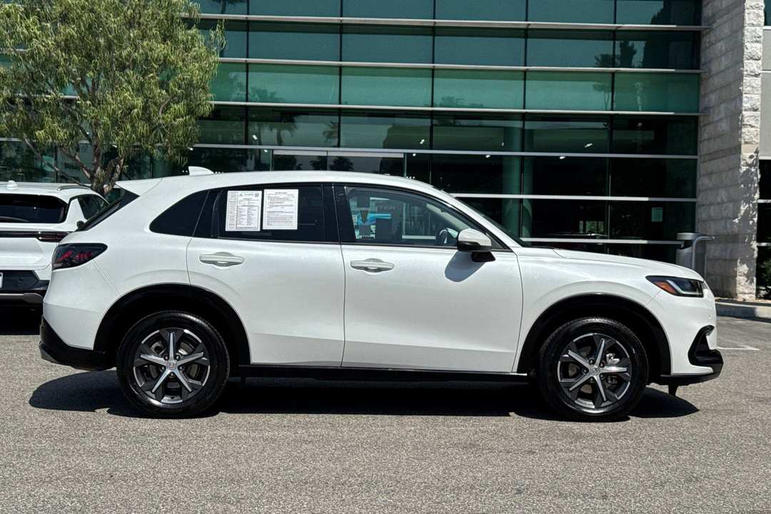 2023 Honda HR-V EXL - Image 3